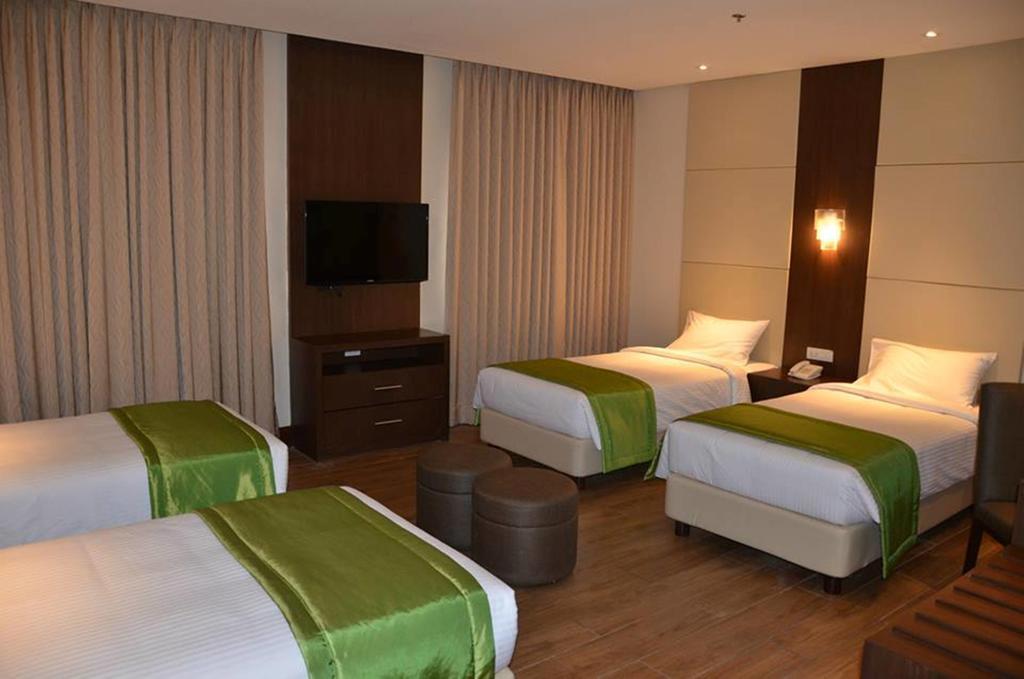 Superior Quadruple Room,143746826:JPEG